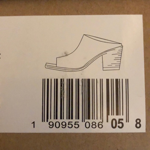 Heels - Picture 5 of 5